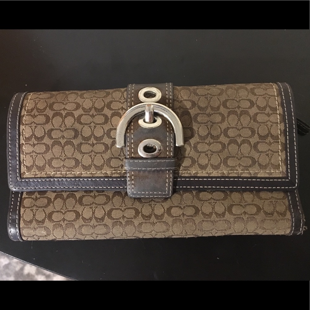 COACH Mini Signature Large Wallet